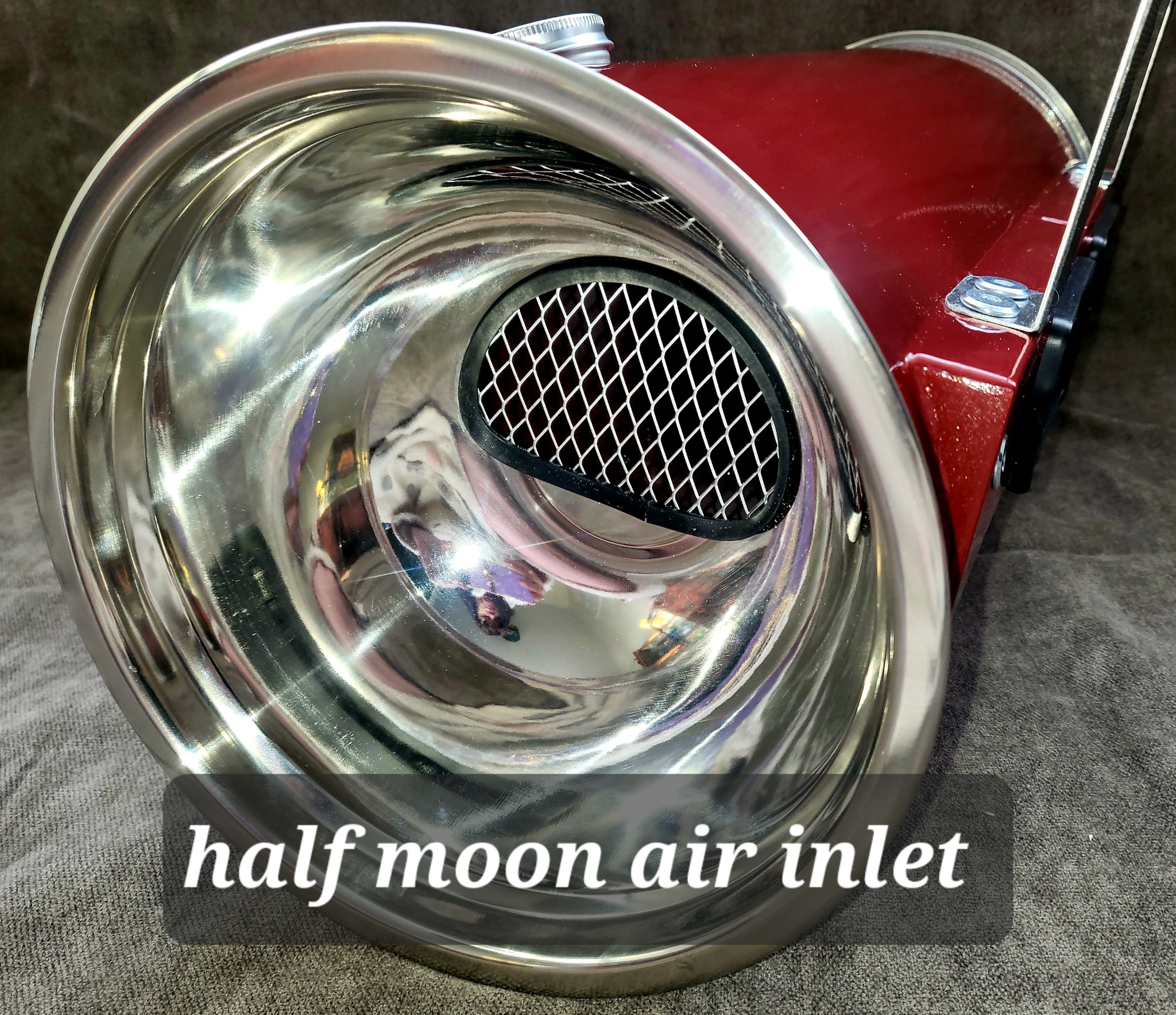 Half moon front air inlet