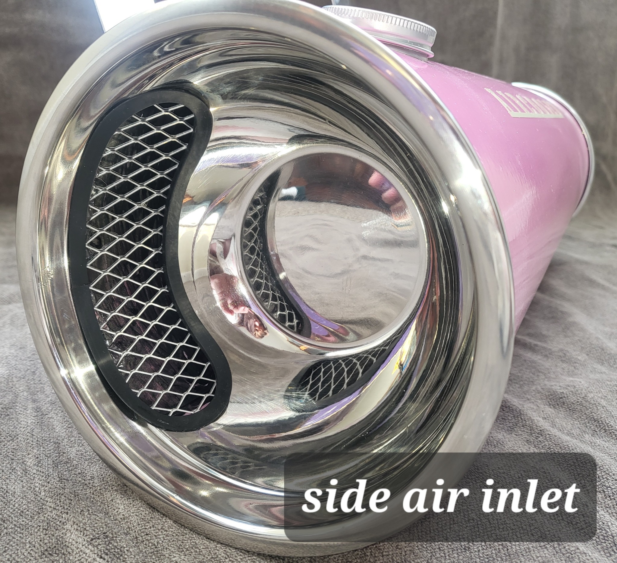 Side front air inlet